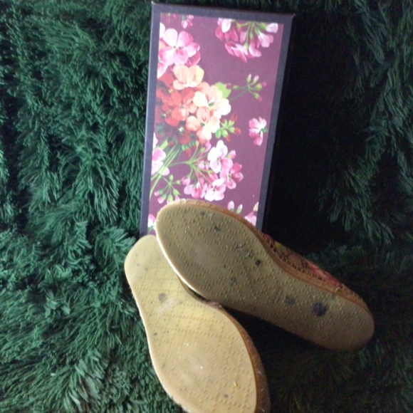 Size 8.5 authentic Gucci espadrilles - Picture 5 of 8